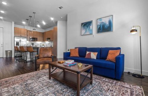 West Oak Hill Apartment | Luxurious New Unit 2Bd2Ba Pool, Golf Sim