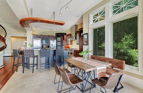 Sea Pines House | Luxurious oceanfront home with private pool with spa