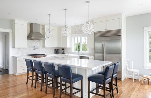 Narragansett House | Luxurious Ocean Front Rental with Pool