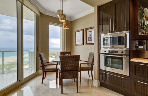 Singer Island Condo | Luxurious Oceanfront Ritz Carlton Residence on Singer Island with Private Beach