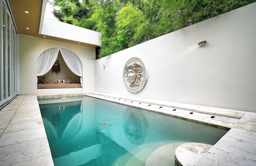 Pemogan Villa | Luxurious One Bedroom Private Pool Villa with Marble Bathtub