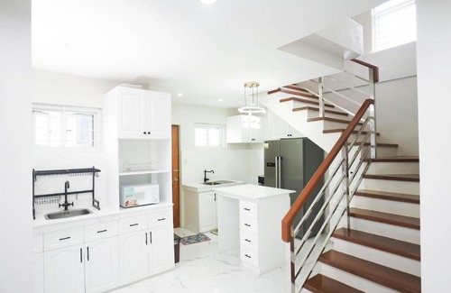 Lucena House | Luxurious Place Mountain View Spacious with WIFI Near SM Lucena