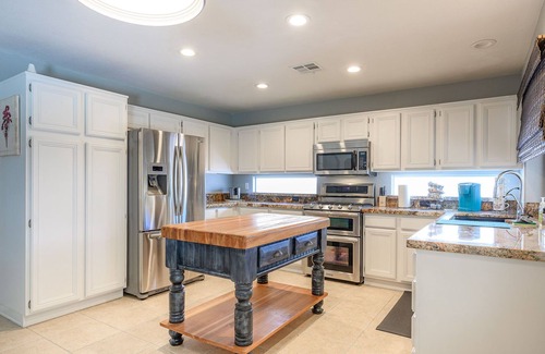 Paradise Hills House | Luxurious Pool Home mins from LV Strip!
