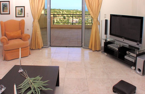 Skotino Villa | Luxurious Private Villa with Private Pool and Sea Views- 6 min drive from beach