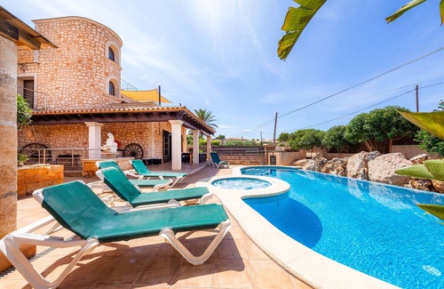 Cala Santany Villa | Luxurious property near the beach – Villa Del Salto Uceda