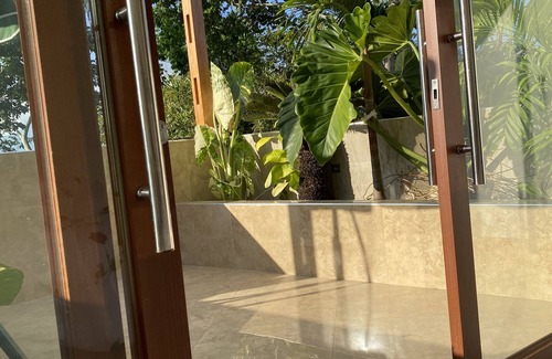 Rioja House | Luxurious Residence With Kitchen, Washer and Dryer with Views In the Center