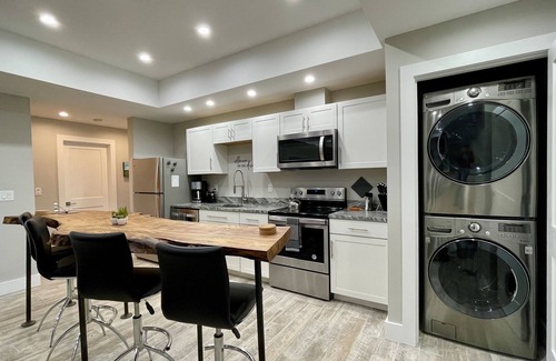 Hendersonville Apartment | Luxurious Retreat w/Hot Tub by DuPont; mins to Pisgah, Brevard & Hendersonville