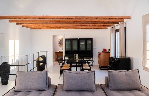 Imerovigli Villa | Luxurious Santorini Escape | Villa Imerovigli | Private Infinity Pool