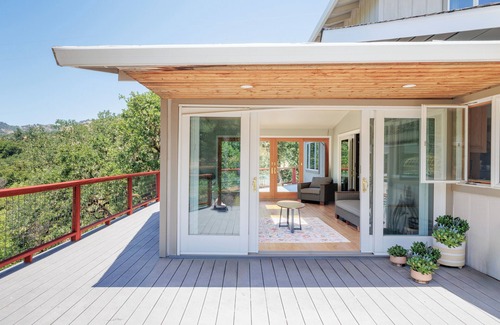 Ukiah House | Luxurious & Serene Estate: Sleeps 20, Pool, Games!