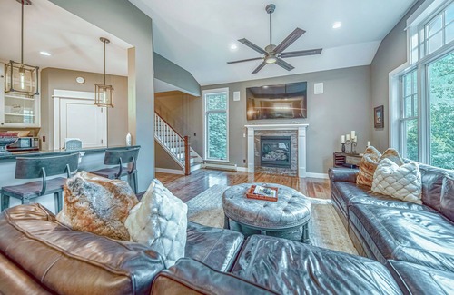 Vail House | Luxurious Spacious Tri-Level Vail Mountain Home