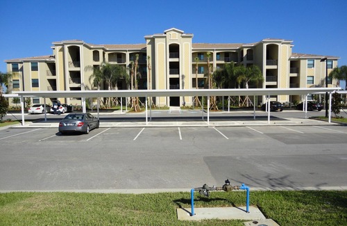 Bradenton Condo | Luxurious Stylish 2 Bedroom 2 Bathroom condo with spectacular views.