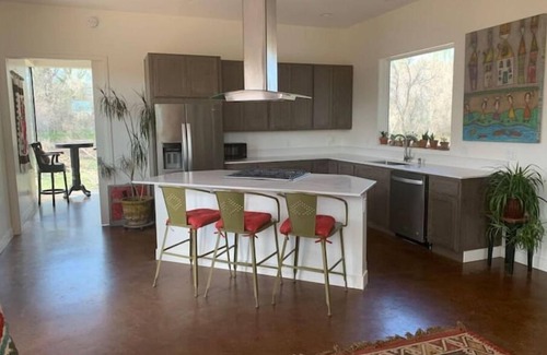 La Veta House | Luxurious Suite on the River w/Hot Tub