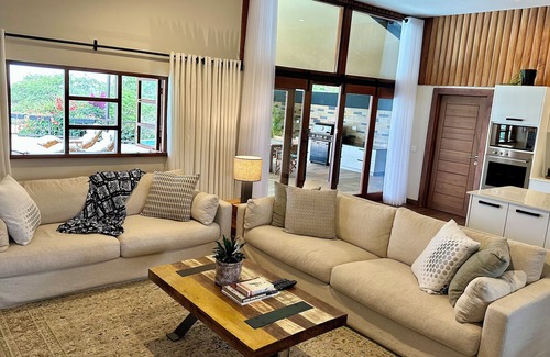 Nairobi Ski Chalet | Luxurious super cosy chalet surrounded by nature with own pool near Nairobi.