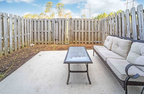Martinez House | Luxurious Townhouse in a Gated Community