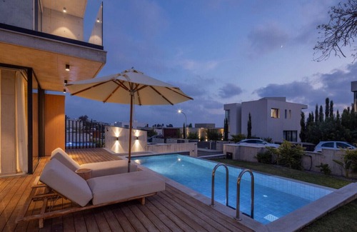 Chlorakas Villa | Luxurious Townhouse with private Pool in Paphos