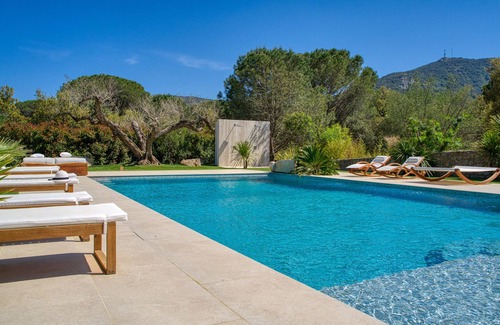 Les Brugassieres Villa | Luxurious Villa in the Golf of ST Tropez