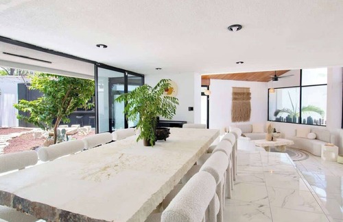 San Felipe House | Luxurious Villa: 8 BR, A/C, Huge Garden &Wood Pool