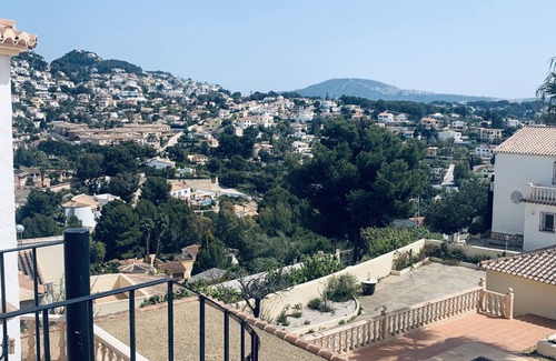 Benissa Coast Villa | Luxurious Villa 15 mins walk from the beach, free WF sleeps up to 12