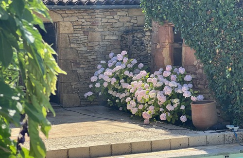 Saint-Genies Villa | Luxurious villa-all comfort- 4 to 5 persons