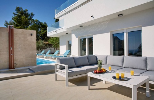 Podstrana Villa | Luxurious villa Elena near Split with large swimming pool and private Chef