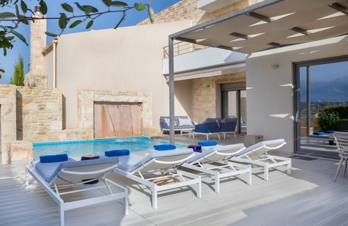 Plaka Villa | Luxurious Villa With 2 Bedrooms, 2 Bathrooms And Private Pool With Waterfall