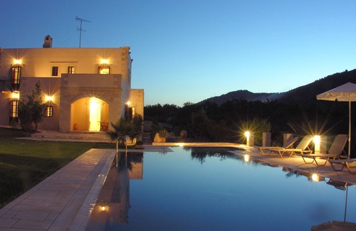 Melidoni Villa | Luxurious villa with huge garden & private Heated pool in paradise environment