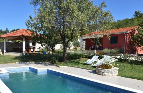 Trilj Villa | Luxurious Villa with Private Pool in Trilj, Dalmatia