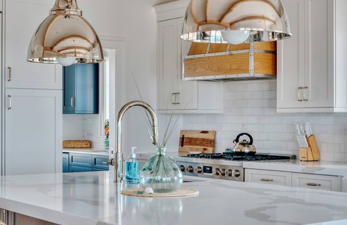 East Sandwich House | Luxurious Waterfront Beach House with Breathtaking Views and Private Beach