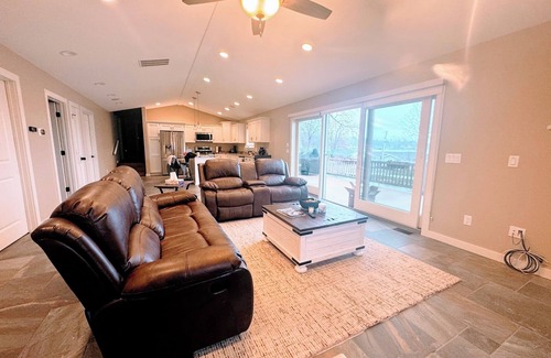 Angola House | Luxurious Waterfront Family Retreat on Crooked Lake, Angola, IN.