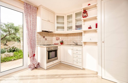 Atsipópoulon Villa | Luxurius private villa with swimming pool, sea views and activities-Villa Danna