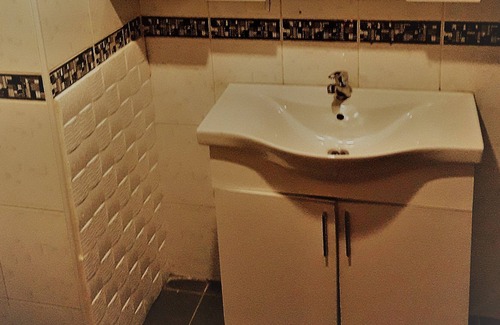 Buyukcekmece House | LUXURY 1+1 ROOM NEXT TO TUYAP FAIR, 2 MINS TO METROBUS