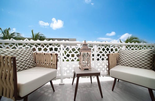 Seven Mile Beach Apartment | Luxury 1 bed apartment near Seven Mile Beach at The Grove