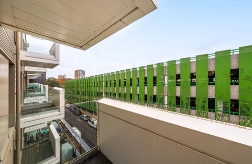 Stevenage Apartment | Luxury 1 Bedroom Apartment with Balcony Central
