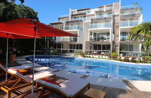 Akumal Apartment | Luxury 1 bedroom condo in Bahia Principe Terrazas