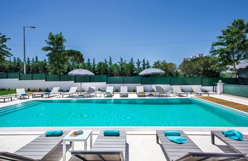 Olhos D'Agua Villa | Luxury 15 Bedroom Quinta Por Do Sol ideal for large groups or family holidays