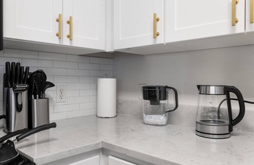 Tempe Apartment | Luxury 1B1B Tempe Free Parking Arcade and Pool Access
