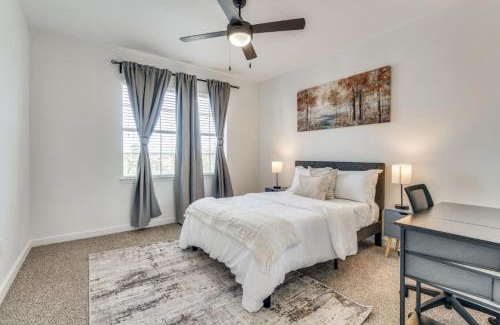 McNeil Apartment | Luxury 1Bedroom Apt with Pool