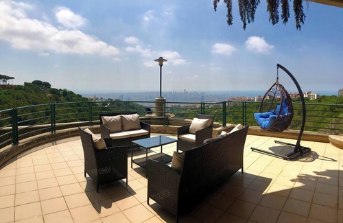 Ain Saadeh Apartment | Luxury 1br-2br Apt-panoramic View Terrace 24-7 Pwr