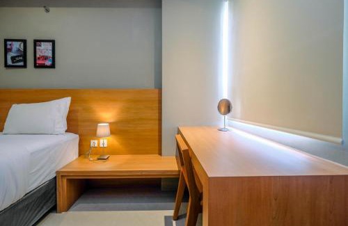 Cikarang Apartment | Luxury 1BR Apartment with Golf View at Mustika Golf Residence By Travelio
