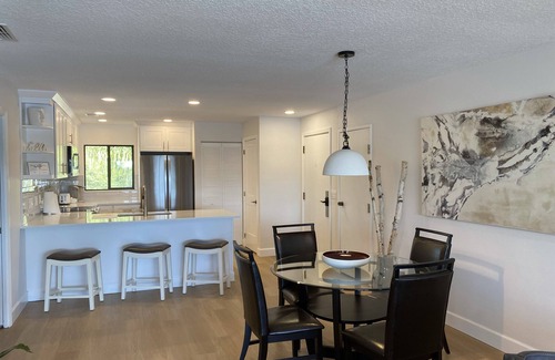 Wesley Chapel Condo | Luxury 2 BDRM Condo in Gated Golf Course Community ~ Water/Golf Course views