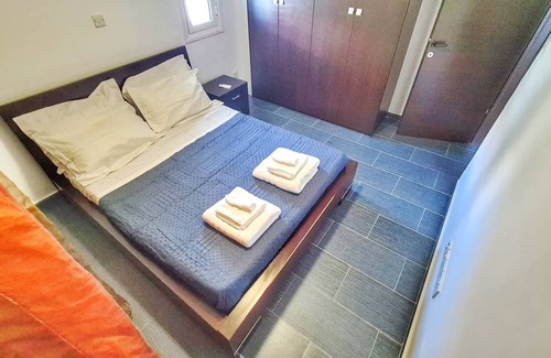 Ayios Dhometios Apartment | Luxury 2-bed apartment minutes to downtown
