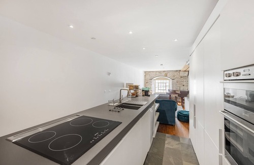 Plymouth Apartment | Luxury 2 bed Apt in historic Royal William Yard