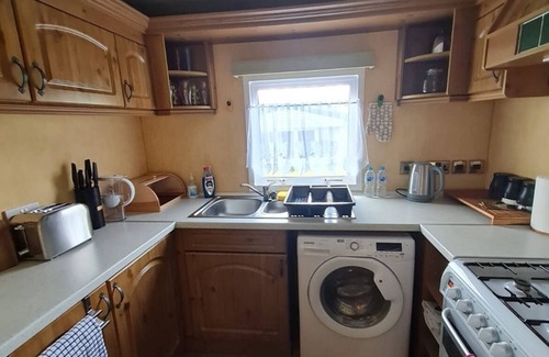 Aberystwyth Cabin | Luxury 2 bed caravan with Sea Viev in clarach bay