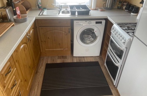 Aberystwyth Cabin | Luxury 2 bed caravan with Sea Viev in clarach bay