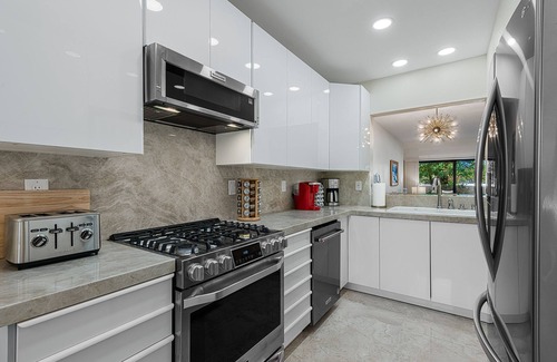 Araby Condo | Luxury 2-bedroom 2.5 bath condo at The Oasis Resort in Palm Springs