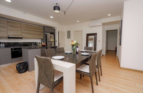 Punta Paitilla Apartment | Luxury 2 bedroom apt free parking and balcony