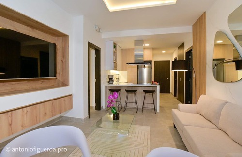 Guayaquil Apartment | Luxury 2-Bedroom Suite in Guayaquil's Historic Financial District & Malecon 2000