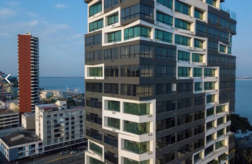 Guayaquil Apartment | Luxury 2-Bedroom Suite in Guayaquil's Historic Financial District & Malecon 2000