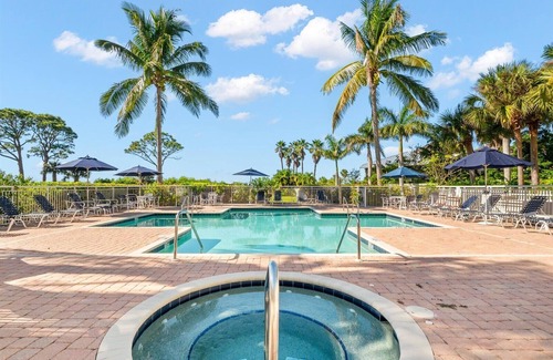 Osprey Condo | Luxury 2 BR Condo on the water located between Sarasota and Venice, Florida.