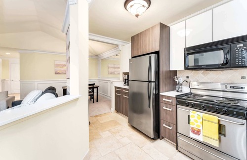 Novi Apartment | Luxury 2BD | DT Novi | 2 Beds | Free Parking